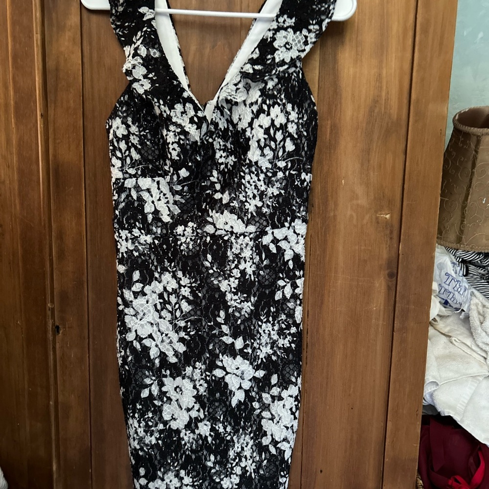 Guess Black and White Backless Floral Dress